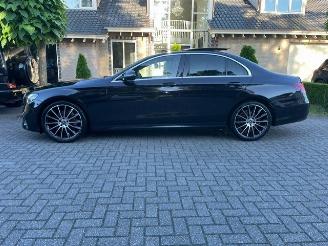 Mercedes E-klasse 220 d AMG LINE PANO NAVI CAMERA LED picture 2