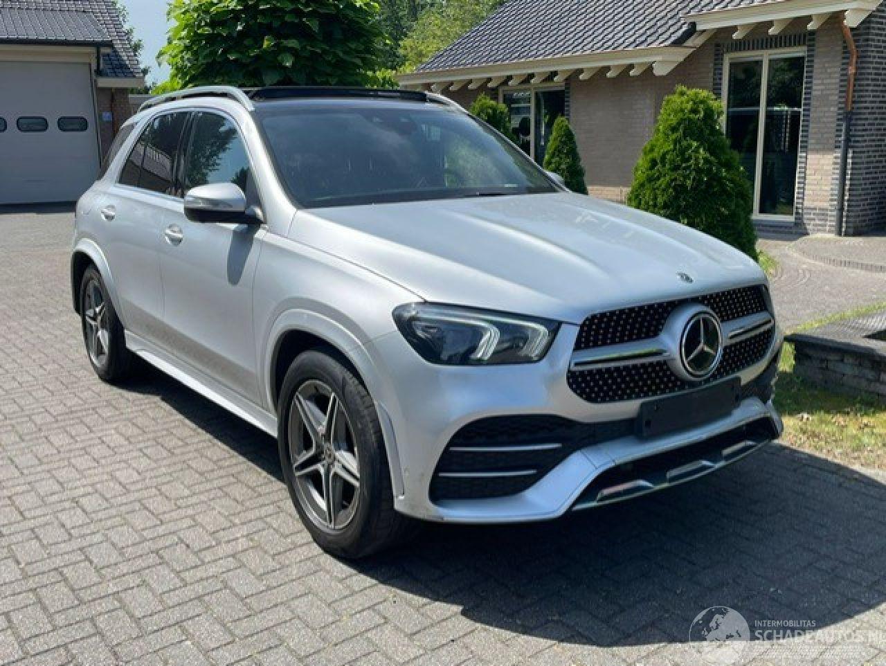 Mercedes GLE 300 d 4MATIC AMG LINE  PANO LED CAMERA NAV