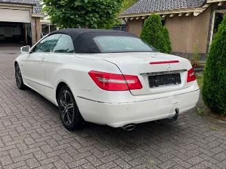 Mercedes E-klasse 200 CGI AVANTGARDE NAVI LEDER XENON picture 6