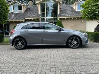Mercedes A-klasse 180 d AMG LINE NAVI PDC picture 2