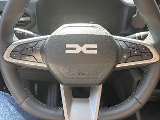Dacia Duster NEW MODEL HYBRIDE 1.2 TCE 130 PK NAVI CLIMA CAMERA LED VIRTUEEL DASH B.J 2025 SPLINTERNIEUW picture 10