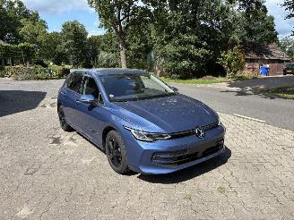 damaged passenger cars Volkswagen Golf FACELIFT 8,5 EDITION 1.5 NAVI CLIMA VIRT CAMERA LED B.J 12-2025 2024/12