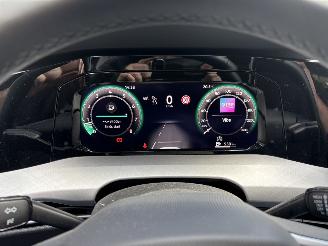 Volkswagen Golf 8,5 FACELIFT 1.5 NAVI CLIMA CAMERA LED VIRT DASH TREKHAAK B.J 12-2024 NEW MODEL picture 9