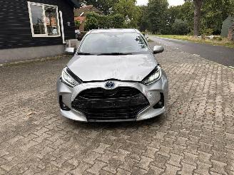 Toyota Yaris 1.5 HYBRIDE AUTOMAAT NAVI CLIMA CAMERA HEAD UP B.J 08-2022 picture 15