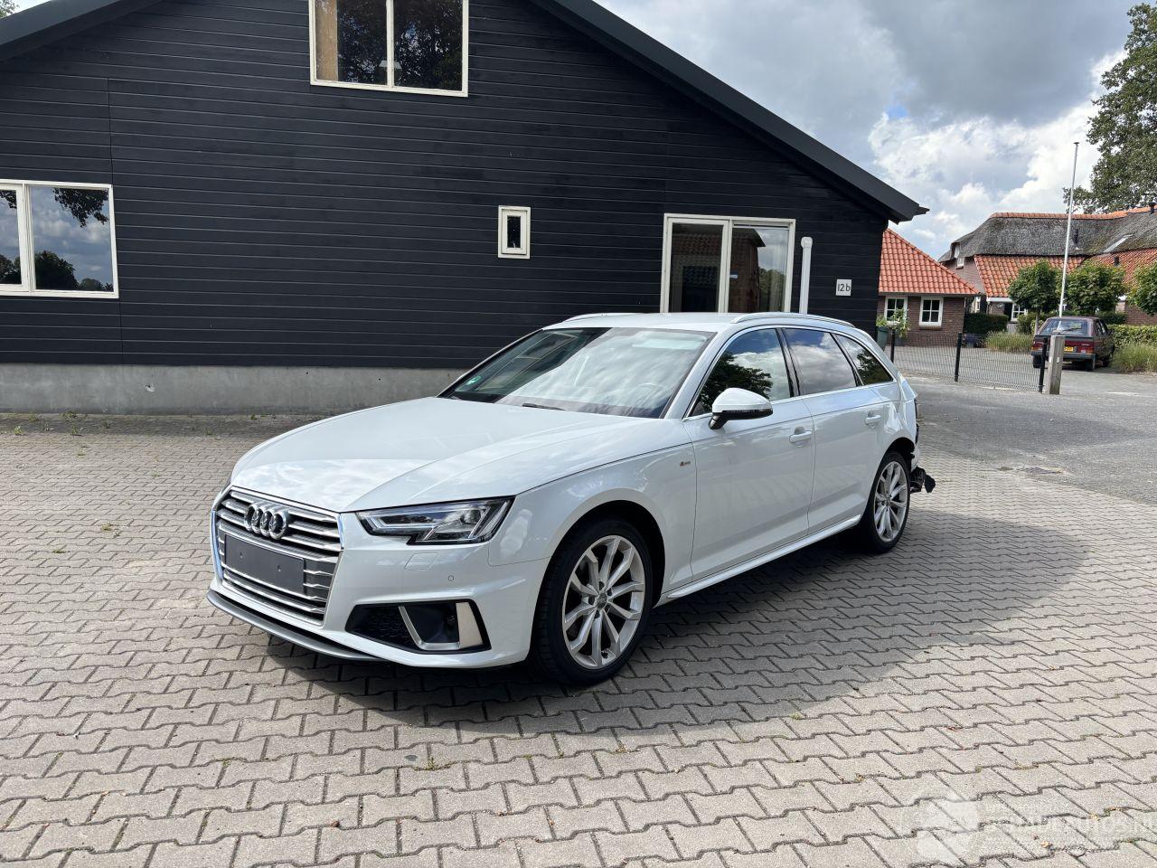 Audi A4 AVANT AUTOMAAT 2.0 S Line NAVI CLIMA LED CRUISE B.J 06-2019
