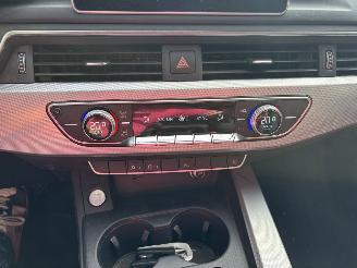 Audi A4 AVANT AUTOMAAT 2.0 S Line NAVI CLIMA LED CRUISE B.J 06-2019 picture 22