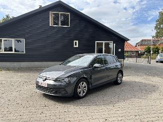 damaged passenger cars Volkswagen Golf Hybride eTSI Automaat Navi Clima Camera Led B.J 2023 2023/5
