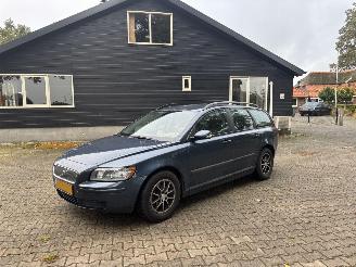Auto incidentate Volvo V-50 V 50 1.8 EDITION 125 PK AIRCO CRUISE TREKHAAK B.J 2005 2005/9