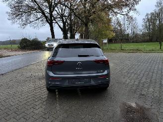 Volkswagen Golf 8,5 ETSI 1.5 HYBRIDE AUTOMAAT NAVI CLIMA CAMERA LED VIRT DASH TREKHAAK B.J 12-2024 picture 6