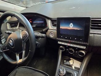 Renault Captur TECHNO NAVI CLIMA CAMERA LED B.J 09-2023 picture 2