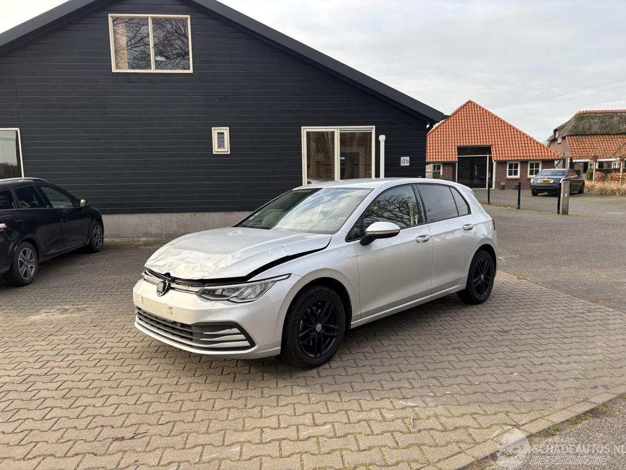 Volkswagen Golf 8 EDITION TSI 110 PK CLIMA CAMERA CRUISE LED B.J 2022