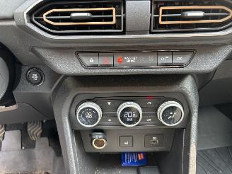 Dacia Sandero STEPWAY EXTREEM NAVI CLIMA CAMERA LED PDC FACELIFT B.J 2024 picture 13