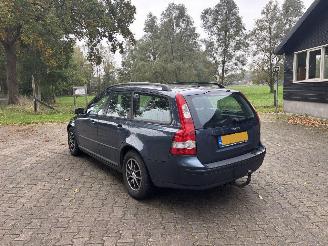 Volvo V-50 1.8 EDITION 125 PK AIRCO TREKHAAK B.J 09-2005 GEEN SCHADE picture 2