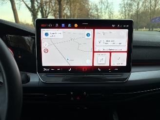 Volkswagen Golf 8.5 ETSI 1.5 HYBRIDE AUTOMAAT NAVI CLIMA CAMERA LED VIRT DASH TREKHAAK B.J 12-2024 picture 12