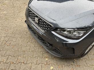 Seat Arona TSI STYLE 110 PK NAVI CLIMA CAMERA LED PDC B.J 2024 picture 26