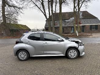 Toyota Yaris AUTOMAAT HYBRIDE CLIMA CAMERA B.J 07/2022 picture 8