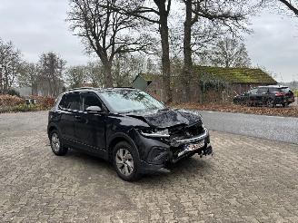 Volkswagen T-Cross AUTOMAAT 116 PK CLIMA CAMERA PDC B.J 04-2024 picture 3