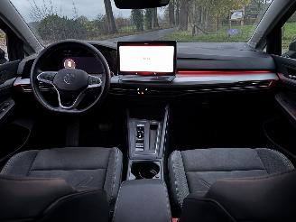 Volkswagen Golf 8.5 ETSI 1.5 HYBRIDE AUTOMAAT NAVI CLIMA CAMERA LED VIRT DASH TREKHAAK B.J 12-2024 FACELIFT picture 9