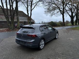 Volkswagen Golf 8.5 ETSI 1.5 HYBRIDE AUTOMAAT NAVI CLIMA CAMERA LED VIRT DASH TREKHAAK B.J 12-2024 FACELIFT picture 4