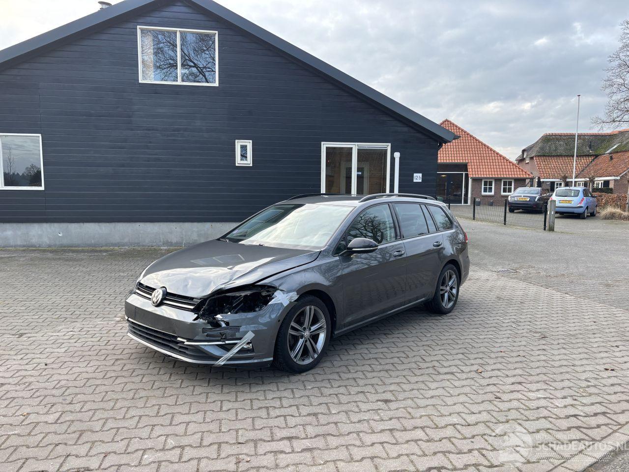 Volkswagen Golf VARIANT UNITED TSI 110 PK NAVI CLIMA CAMERA PDC PARK ASS B.J 2020