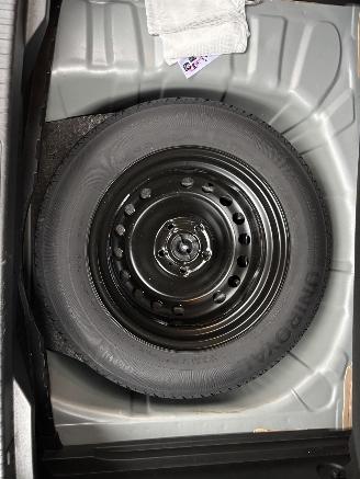 Renault Captur TCE 90 INTENSE NAVI CLIMA CAMERA LED VIRTUEEL DASH B.J 07-2022 picture 18