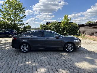 Ford Mondeo 1.5 AUTOMAAT NAVI CLIMA LED TREKHAAK B.J 2018 MOTORSCHADE MOTOR LOOPT picture 6