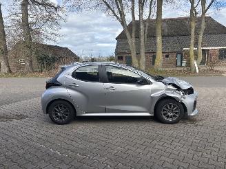 Mazda 2 AUTOMAAT HYBRIDE APP CLIMA CAMERA PDC STOELVERW B.J 7-2024 picture 7