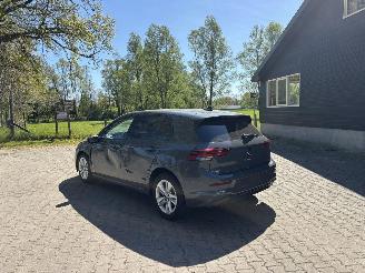 Volkswagen Golf 8 TSI NAVI CLIMA CAMERA VIRT DASH PDC PRIVACY GLASS B.J 2023 picture 2