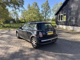 Mini Mini ONE 1.6 PANORAMADAK B.J 2003 geen schade picture 2