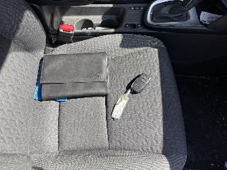 Toyota Yaris Cross HYBRIDE 1.5 AUTOMAAT NAVI CLIMA CAMERA B.J 06-2023 picture 12
