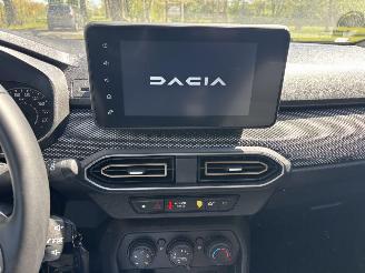 Dacia Sandero STEPWAY TCE EDITION AIRCO CAMERA LED PDC B.J 04-2025 PLAATSCHADE NIEUW picture 10