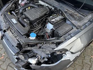 Volkswagen Golf VARIANT UNITED TSI 110 PK NAVI CLIMA CAMERA PDC PARK ASS B.J 2020 picture 21