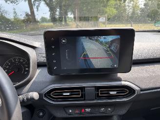 Dacia  STEPWAY 110 PK EXTREEM NAVI CLIMA CAMERA LED B.J 2024 picture 12