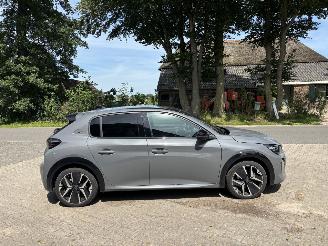 Peugeot 208 GT HYBRIDE 136 PK PANO AUTOMAAT NAVI CLIMA CAMERA LED B.J 2025 picture 4