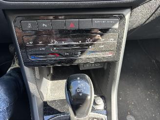 Volkswagen T-Cross 110 PK AUTOMAAT NAVI CLIMA CAMERA VIRT DASH B.J 09-2023 picture 14