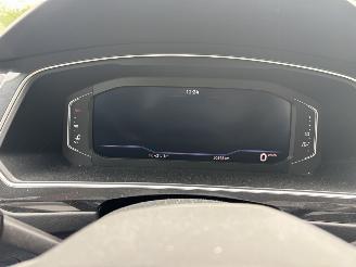 Volkswagen Tiguan 1.5 AUTOMAAT 150 PK NAVI CLIMA CAMERA VIR Dashboard LED TREKHAAK B.J 2024 picture 16