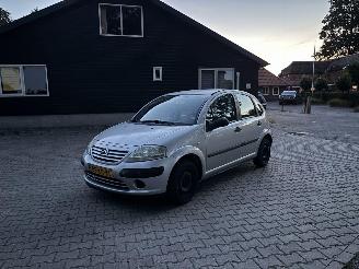uszkodzony samochody osobowe Citroën C3 1.4 5-drs Stuurbekr Elec pakket Trekhaak B.J 2003 inruiler 2003/1