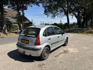 Citroën C3 1.4 Ambiance 5-drs Stuurber Elec pakket Trekhaak B.J 2003 Apk april 2027 doffe lak picture 2