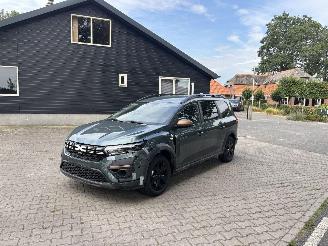 uszkodzony samochody osobowe Dacia Jogger 1.6 HYBRIDE AUTOMAAT EXTREEM 5 P NAVI CLIMA CAMERA TREKHAAK B.J 2025 2025/2