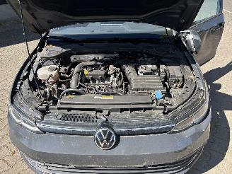 Volkswagen Golf TSI 110 PK NAVI CLIMA CAMERA LED PDC PRIVACY GLASS B.J 04-2023 picture 9