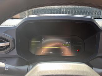 Dacia Duster AUTOMAAT 1.6 HYBRIDE NAVI CLIMA CAMERA PDC LED B.J 12-2024 picture 28