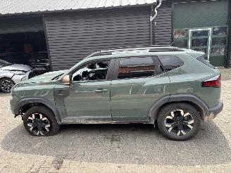 Dacia Duster AUTOMAAT 1.6 HYBRIDE NAVI CLIMA CAMERA PDC LED B.J 12-2024 picture 10