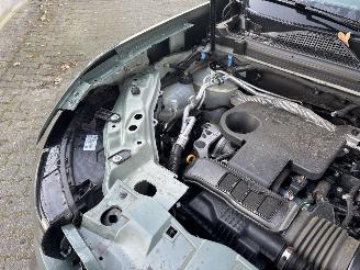 Dacia Duster AUTOMAAT 1.6 HYBRIDE NAVI CLIMA CAMERA PDC LED B.J 12-2024 picture 21