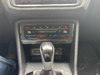 Volkswagen Tiguan 1.5 AUTOMAAT 150 PK NAVI CLIMA CAMERA VIR DASHBOARD LED TREKHAAK B.J 2024 picture 16