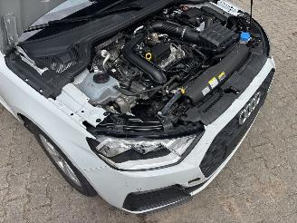 Audi A1 TFSI 95 PK VIRT DASH AIRCO PDC B.J 2023 LICHTE SCHROEFSCHADE picture 9