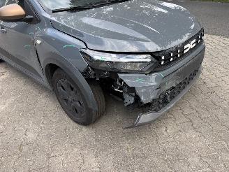 Dacia Jogger 1.8 HYBRIDE AUTOMAAT 7 PERS EXTREEM NAVI CLIMA CAMERA CRUISE LED B.J 04-2026 picture 21