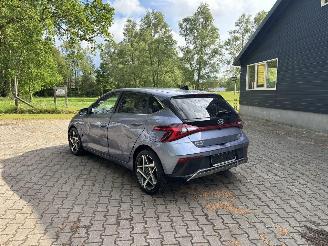 Hyundai I-20 AUTOMAAT 100 PK PREMIUM SPORT BOSE NAVI CLIMA CAMERA LED B.J 12-2024 picture 4