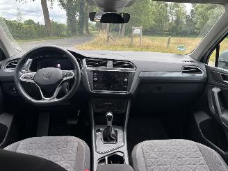 Volkswagen Tiguan TIGUAN AUTOMAAT 150 PK NAVI CLIMA CAMERA VIR DASHBOARD LED TREKHAAK B.J 2024 picture 10
