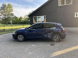 Volkswagen e-Golf GTE 204 PK PLUG IN HYBRIDE AUTOMAAT STYLE NAVI CLIMA CAMERA LED B.J 2023 picture 5