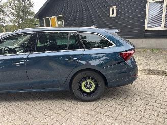 Skoda Octavia AUTOMAAT HYBRIDE NAVI CLIMA VIRT DASH CAMERA TREKHAAK LED B.J 12-2024 picture 21